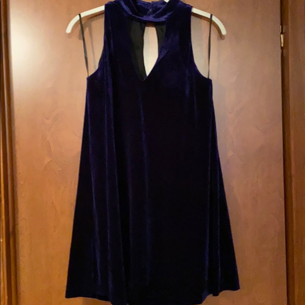 Lulu’s Velvet Keyhole Mock Neck Blue Dress